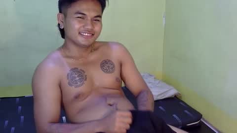 hunkyzeus online show from October 18, 5:25 pm