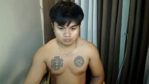 Snapshot of hunkyzeus chatting on June 20, 7:05 pm hunkyzeus online show from June 20, 7:05 pm