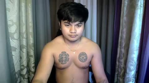 Snapshot of hunkyzeus chatting on July 7, 1:59 pm hunkyzeus online show from July 7, 1:59 pm