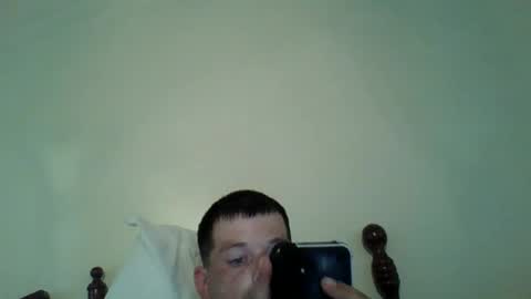 Snapshot of huntdog1221 chatting on July 25, 8:06 pm huntdog1221 online show from July 25, 8:06 pm