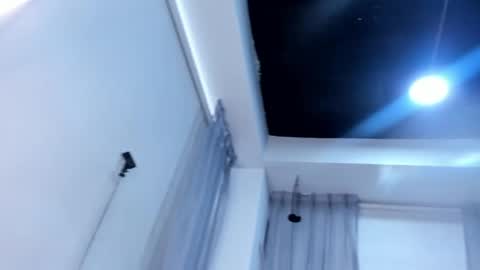 hunterheat_ online show from April 9, 1:05 pm