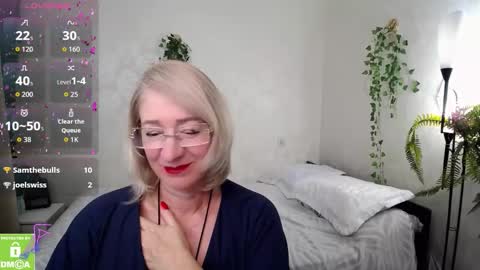 Snapshot of hunters_woman chatting on October 17, 2:19 pm Irena online show from October 17, 2:19 pm
