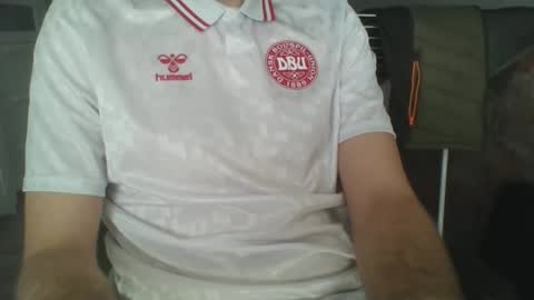 hunting_007 online show from March 10, 11:37 am