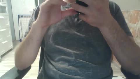 hunting_007 online show from April 16, 6:52 pm