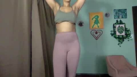 Snapshot of hunyybunz chatting on January 20, 4:34 pm Goddess Hunyy online show from January 20, 4:34 pm