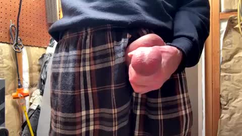 Snapshot of huskey300 chatting on January 6, 4:15 am huskey300 online show from January 6, 4:15 am