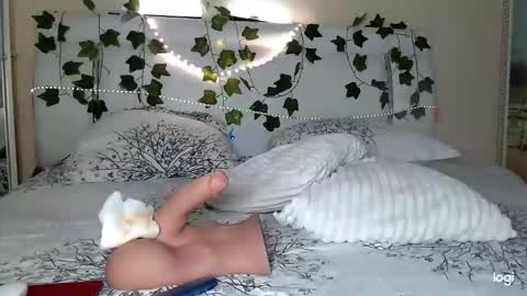 Kayla online show from March 21, 8:19 am