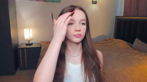 Lily online show from April 13, 7:03 am