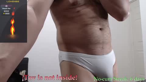 Snapshot of hxmister chatting on March 1, 4:26 am Andrew online show from March 1, 4:26 am