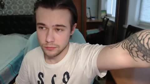 Tom online show from March 27, 10:04 am