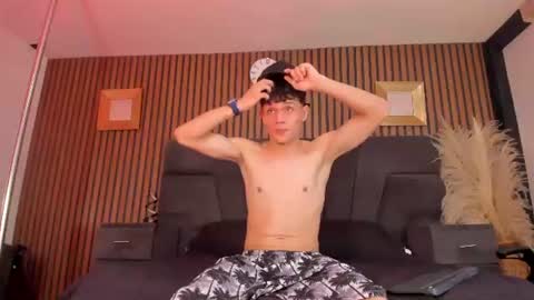 Snapshot of hydan_ chatting on June 15, 9:06 pm hydan_ online show from June 15, 9:06 pm