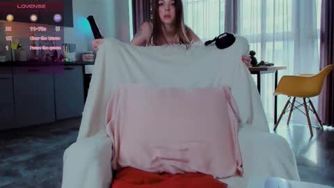 Snapshot of hype_meal_home chatting on February 25, 8:47 am Miley. PVT open i have extra prices on nude show online show from February 25, 8:47 am