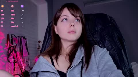 Snapshot of hype_meal_home chatting on February 12, 7:20 pm Miley. PVT open i have extra prices on nude show online show from February 12, 7:20 pm