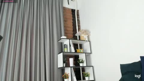 hyper_muse online show from April 12, 12:43 pm