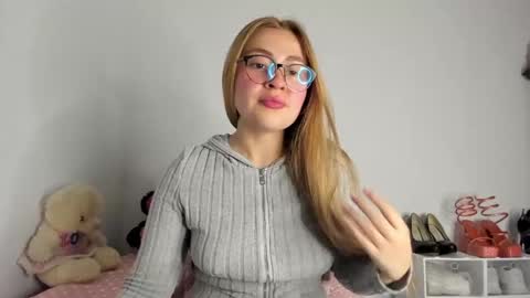 Hyun Joo online show from April 29, 4:22 pm