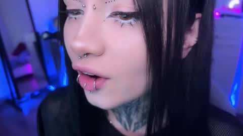 Snapshot of i_died_again chatting on October 25, 9:06 am Asya online show from October 25, 9:06 am