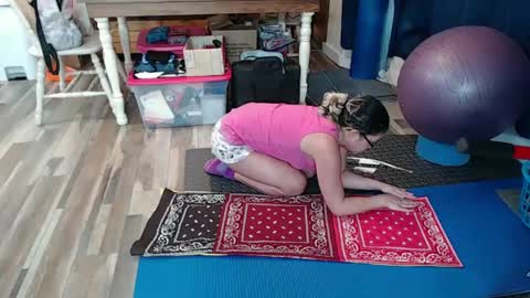 Snapshot of i_fetishize_u chatting on February 7, 10:20 pm ShortStuff online show from February 7, 10:20 pm