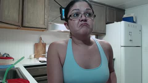 Snapshot of i_fetishize_u chatting on February 14, 12:09 am ShortStuff online show from February 14, 12:09 am