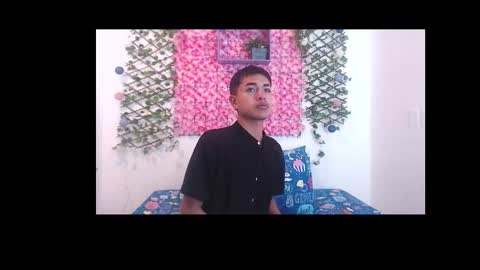 Snapshot of iam_lukas__ chatting on September 17, 5:20 am iam_lukas__ online show from September 17, 5:20 am