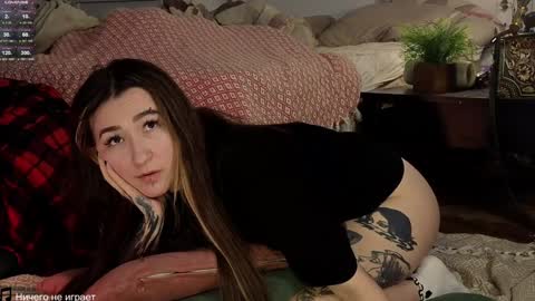 Snapshot of iam_meg chatting on December 20, 1:47 am Meg online show from December 20, 1:47 am