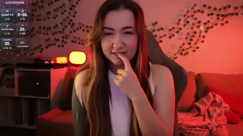 Snapshot of iam_meg chatting on October 20, 1:06 am Meg online show from October 20, 1:06 am