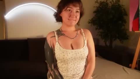 Snapshot of iam_meg chatting on June 18, 5:30 am Meg online show from June 18, 5:30 am