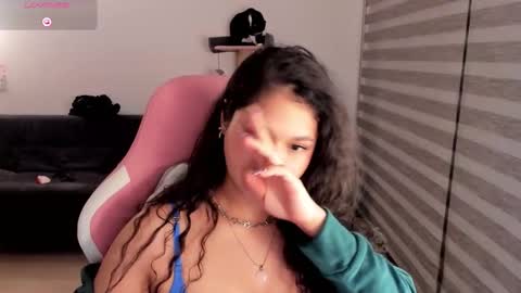 Snapshot of iam_nikki chatting on September 14, 4:55 am On instagram Imm NikkiHelp me reach 100 likes online show from September 14, 4:55 am