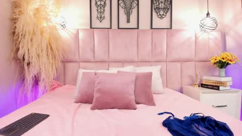 iam_yuls online show from April 9, 3:50 am