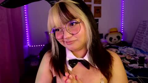 Zoe 3 online show from April 6, 4:46 am