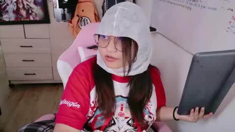 Zoe 3 online show from August 5, 10:44 pm