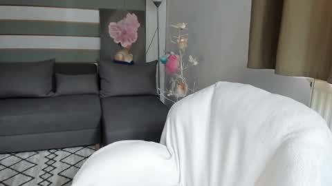 Snapshot of iamababygal chatting on June 8, 7:53 am Baby Gal online show from June 8, 7:53 am