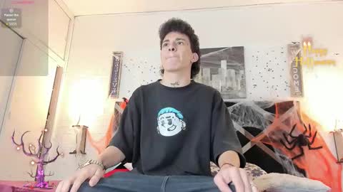 Snapshot of iamduque chatting on November 2, 4:04 am Iam Joseant online show from November 2, 4:04 am