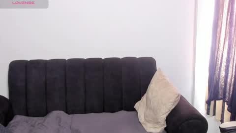 Dylan  independent model  online show from March 9, 4:33 pm