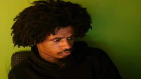 Snapshot of iamjohnny4u chatting on November 2, 6:05 am iamjohnny4u online show from November 2, 6:05 am