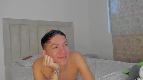 Juliiiiian online show from March 4, 11:16 am