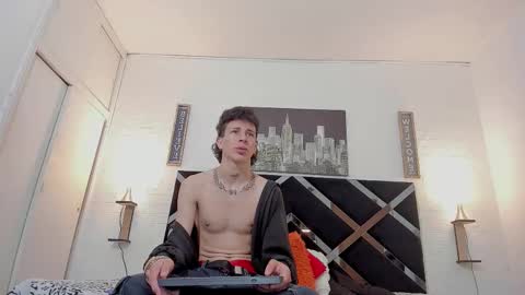 Snapshot of iammariano chatting on October 16, 3:51 am Mariano online show from October 16, 3:51 am