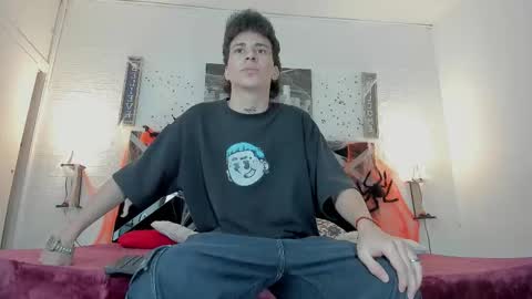 Snapshot of iammariano chatting on November 2, 4:04 am Mariano online show from November 2, 4:04 am