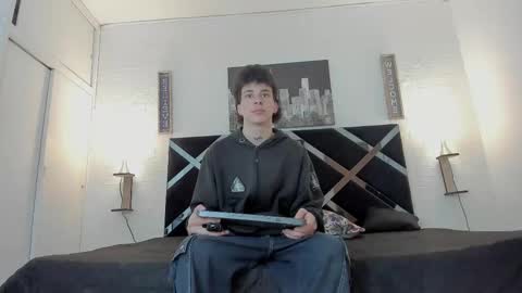 Snapshot of iammariano chatting on November 12, 3:40 am Mariano online show from November 12, 3:40 am