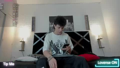 Snapshot of iammariano chatting on November 13, 3:49 am Mariano online show from November 13, 3:49 am