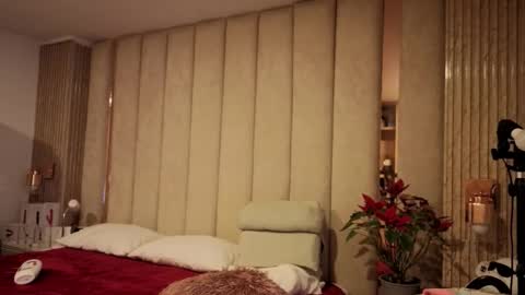 Nyxy online show from December 17, 5:02 am