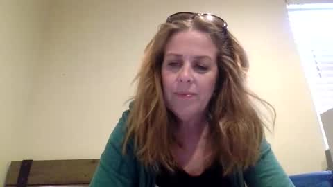 iampoppyy online show from November 11, 2:17 pm