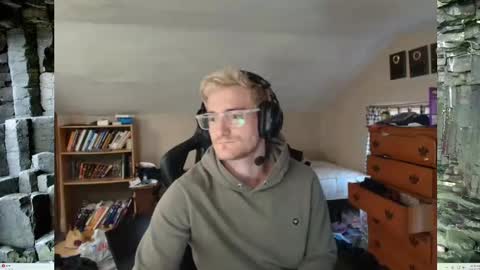 Snapshot of iamtommyparker chatting on November 10, 3:11 pm iamtommyparker online show from November 10, 3:11 pm