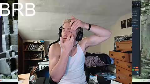 Snapshot of iamtommyparker chatting on November 14, 9:13 pm iamtommyparker online show from November 14, 9:13 pm