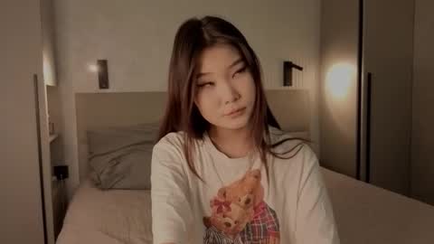 Snapshot of iamyuki_ chatting on November 10, 3:00 pm iamyuki_ online show from November 10, 3:00 pm