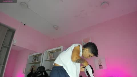 IAN CASTILLO online show from October 23, 11:09 am