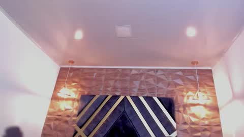 Snapshot of ian_castillo_ chatting on February 4, 11:16 am IAN CASTILLO online show from February 4, 11:16 am