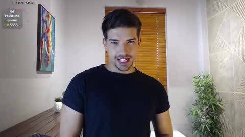 Ian Davis online show from February 7, 9:15 pm