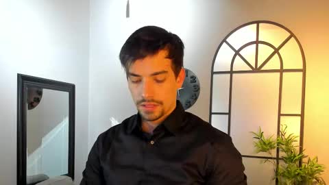 Ian Davis online show from October 2, 11:39 am