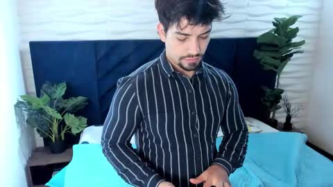 Ian Davis online show from October 23, 11:53 am