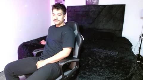 Ian Davis online show from March 23, 1:15 pm